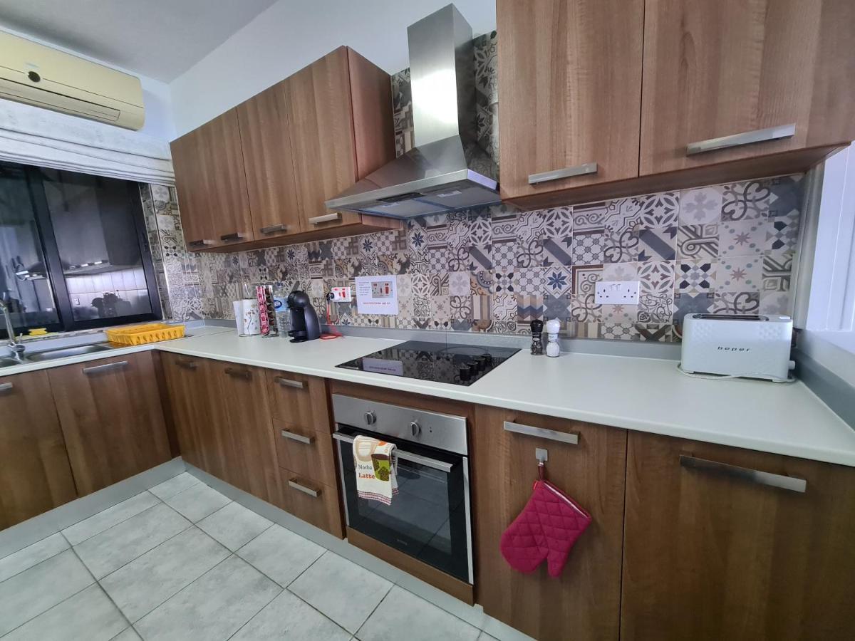 Spacious Seafront Apt Next To Sliema-Valeta Ferry Extérieur photo